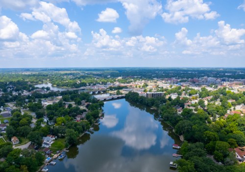 What are the next 6 largest illinois cities in order?